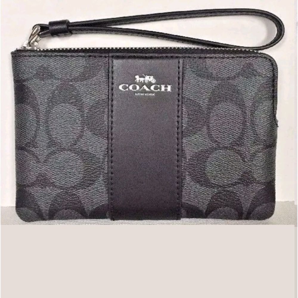 Coach Signature Wristlet Black - Picture 1 of 7